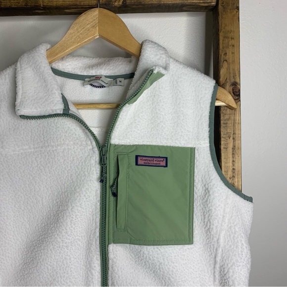 Vineyard Vines SuperShep High Pile Fleece Vest - Picture 3 of 7